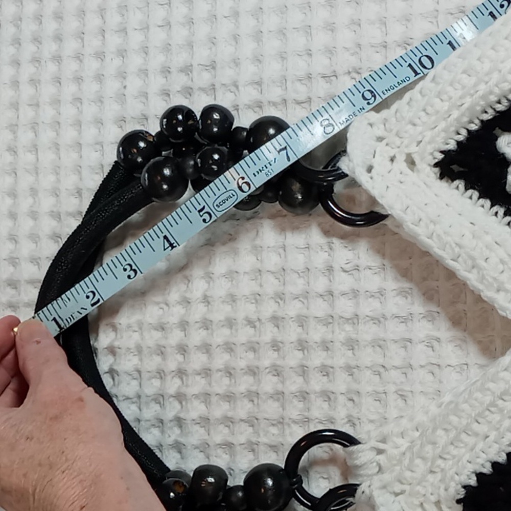 Hand Crafted Blk/Wht Crochet Granny Square Handbag With Beaded Handle & Tassel - Picture 7 of 8